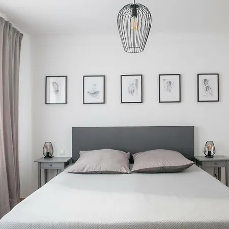 Apartment 2 Business